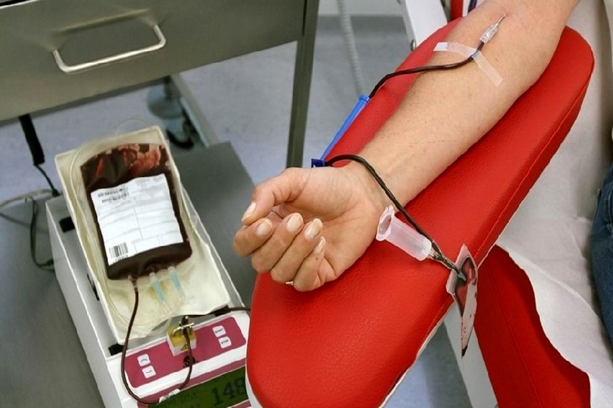 اهداء خون کارکنان منابع طبیعی و آبخیزداری شهرستان بندرلنگه به افراد نیازمند