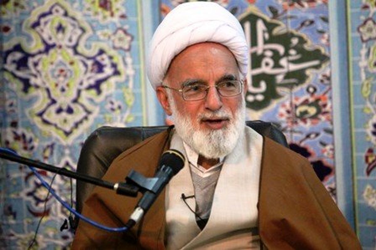 نقش روحانیت در جریان انقلاب اسلامی محوری است