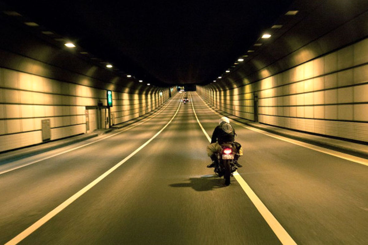تصادفات مکرر موتورسیکلت سواران در تونل‌های شهری