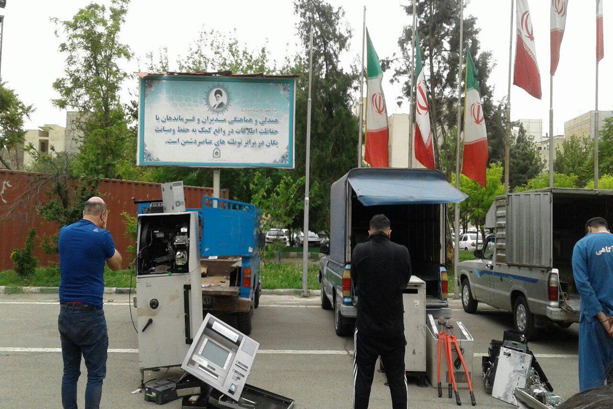 دزدان عابر بانک های تهران بازداشت شدند/ ببینید