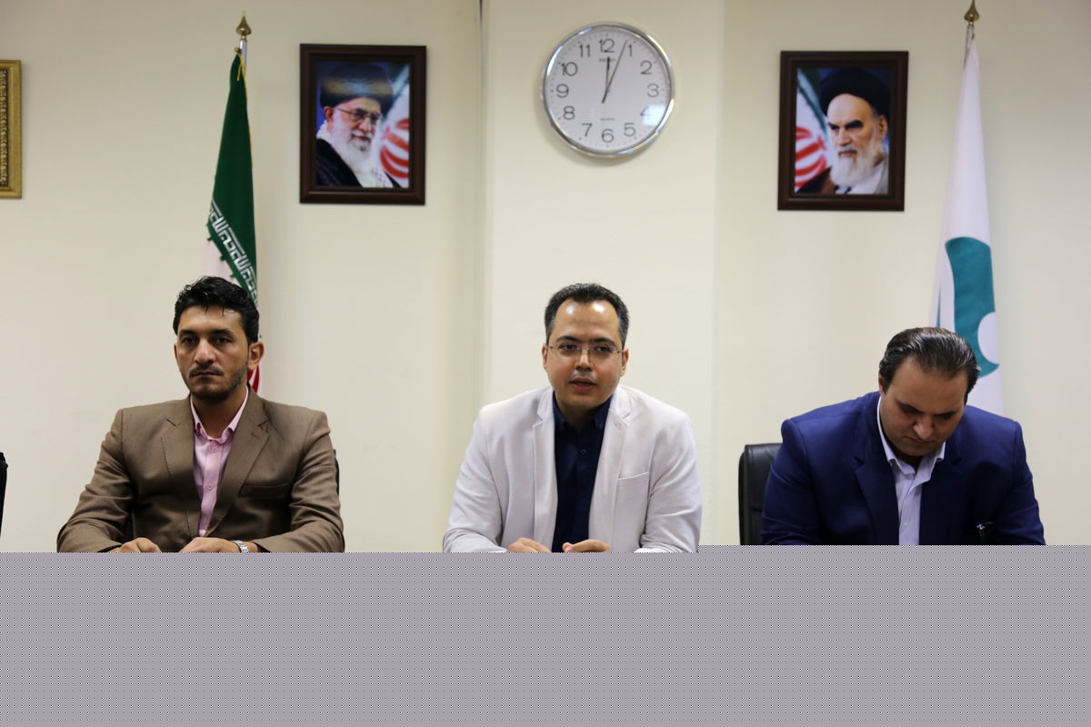 با مشکل دست یابی به سخت افزار‌های فناوری وتجهیزات روبرو هستیم