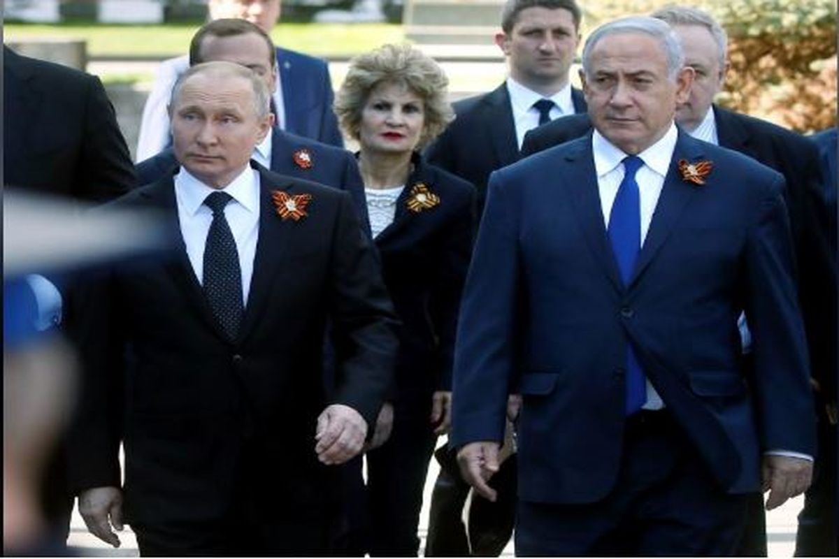 پوتین در کنار نتانیاهو نظاره‌گر رژه ارتش شد