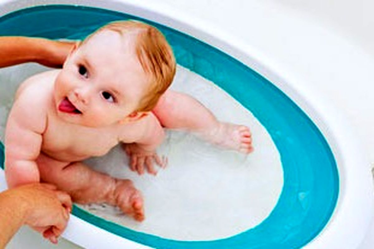 ۶ نکته مهم حمام کردن نوزاد
