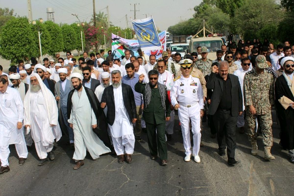راهپیمایی روز قدس در سیستان و بلوچستان /نمایش وحدت شیعه و سنی در راهپیمایی روز قدس