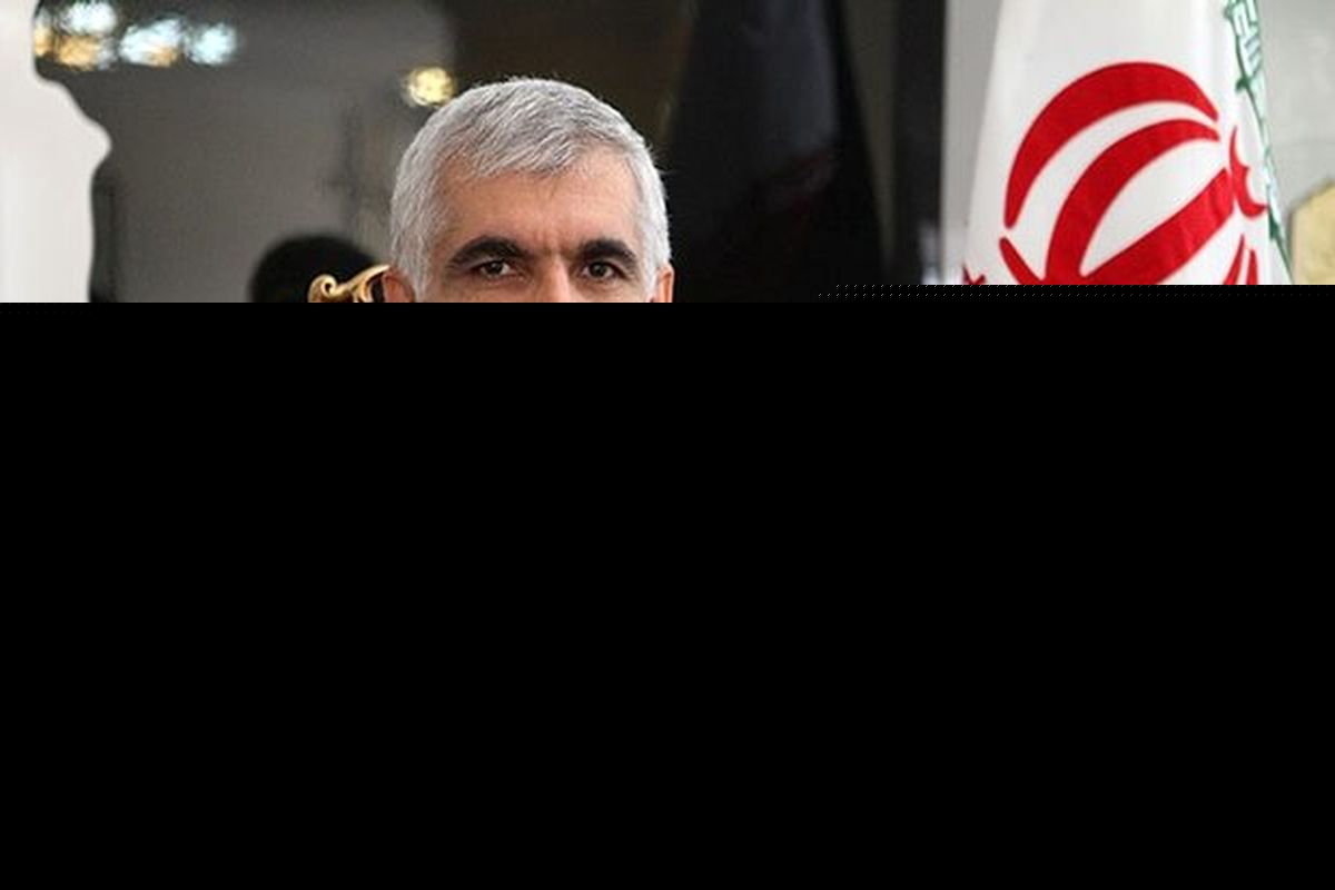 شهرداری نماد بعضی چیزهای ناشایست شده است/ مدیر مطیع نمی‌خواهم