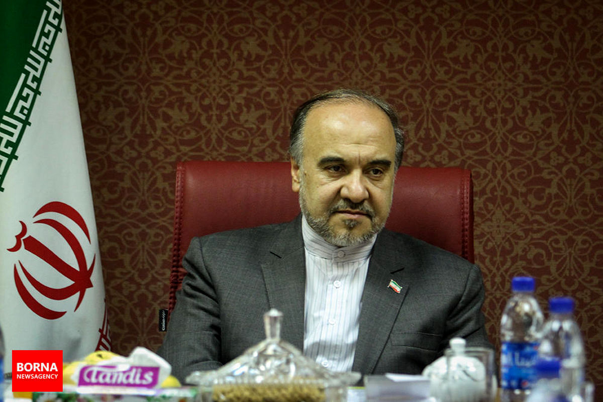 وزیر ورزش وجوانان تهران را به مقصد سن پترزبورگ ترک کرد