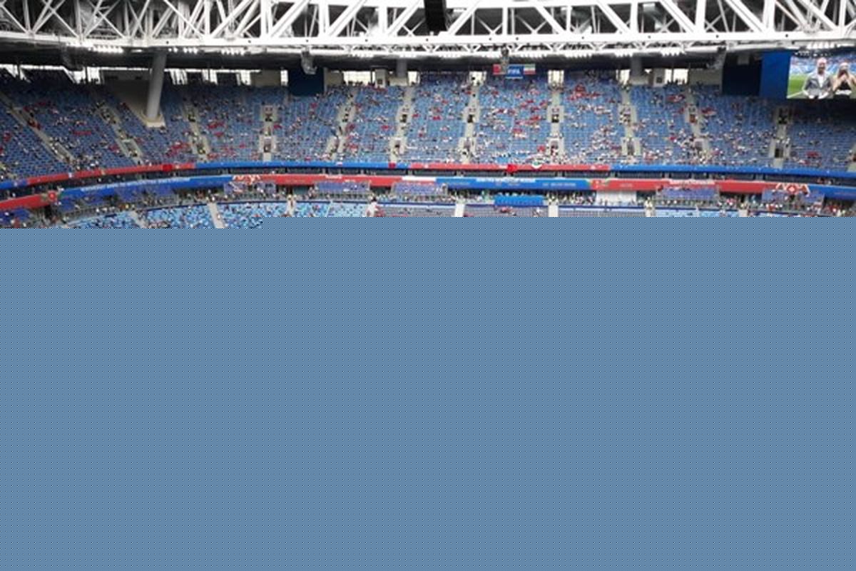 حضور پرنگ تر هواداران مراکش/حال و هوای ورزشگاه نیم ساعت مانده به آغاز بازی+تصاویر