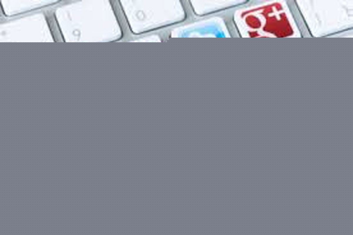 تأثیر فضای مجازی بر آینده کشور