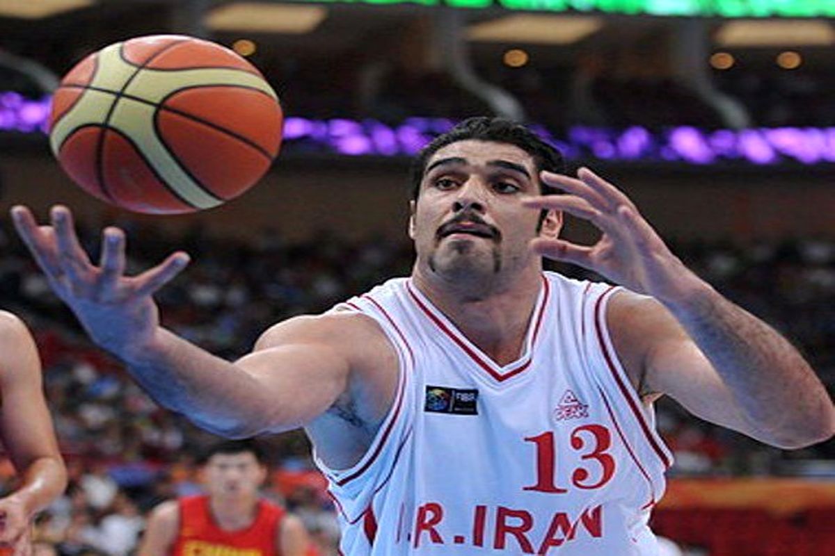 اصغر کاردوست بسکتبالیست گیلانی برنده جایزه ارزشمندترین بازیکن بسکتبال ایران شد