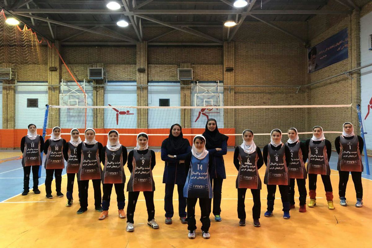 قهرمانی دختران والیبالیست آذربایجان‌غربی در  لیگ دسته سوم نوجوانان کشور