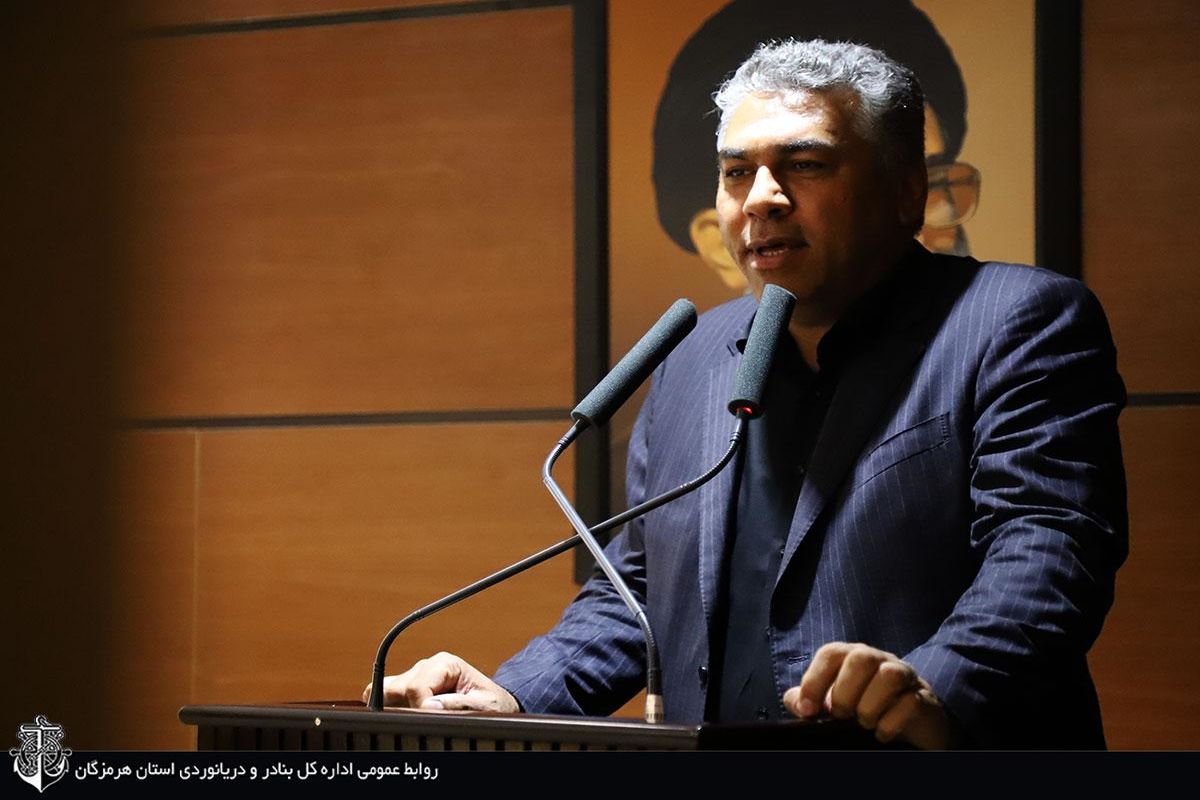 ترابری دریایی ۵.۹ میلیون نفر در بنادر مسافری هرمزگان/ تردد شناورها به بنادر سه برابر شد