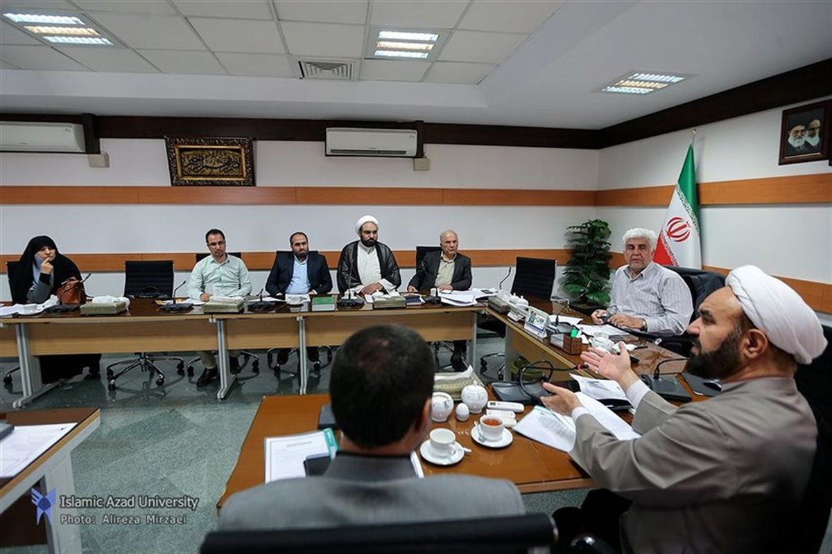 تصویب دستورالعمل بومی «عفاف و حجاب» در دانشگاه آزاد اسلامی تا پایان مردادماه