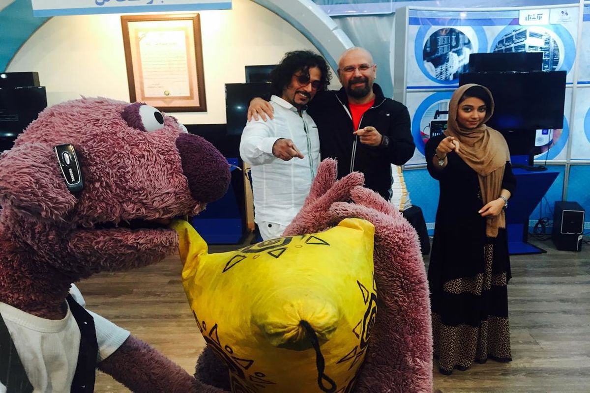 اجرای موسیقی جناب خان در لندن