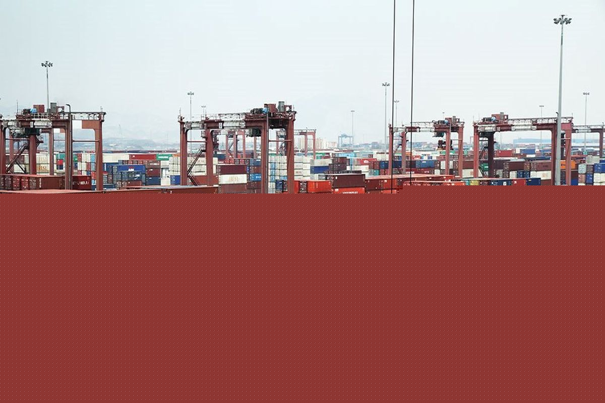 تخلیه و بارگیری ۷۷۵هزار TEU کانتینر در بزرگترین بندر ایران