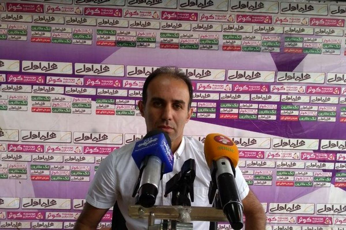 حق‌شناس: گل‌محمدی تیم خوبی را جمع کرده است/ به عنوان کمک مربی به تیم شهرم کمک می‌کنم