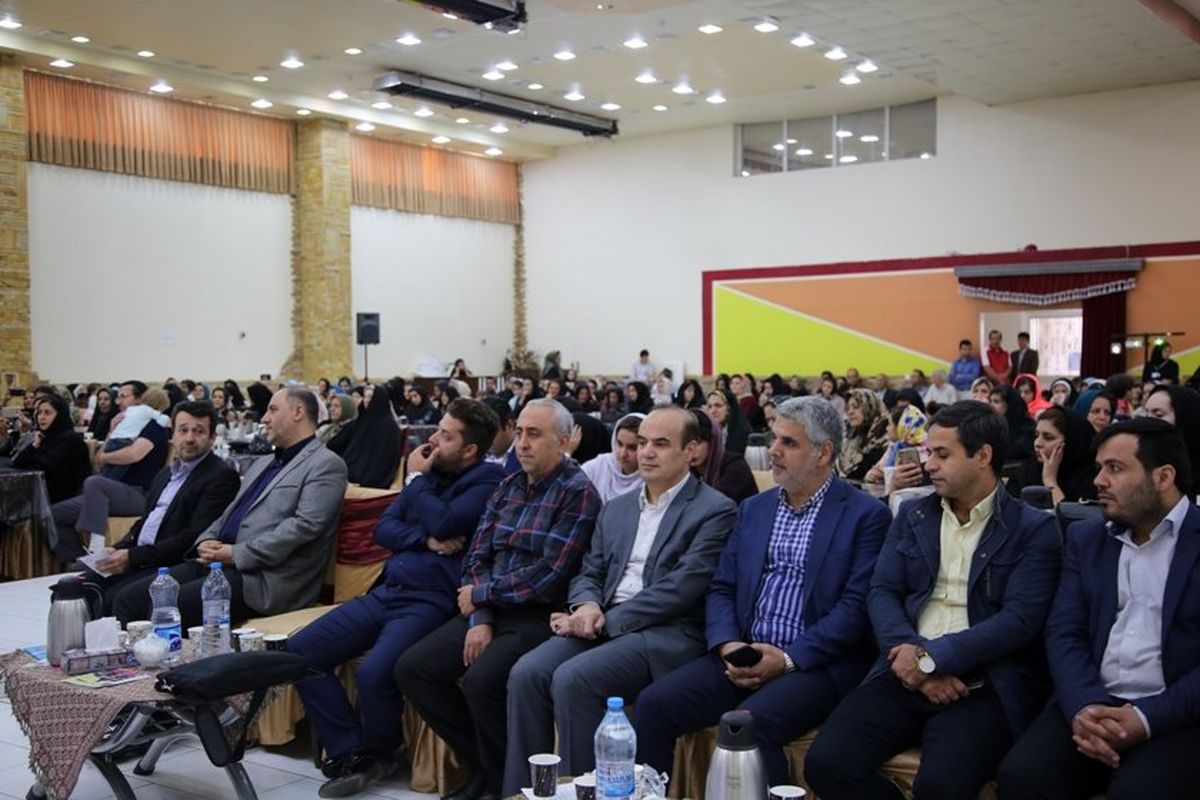 برگزاری همایش ترویج ازدواج سالم در شهرداری منطقه ۷ تبریز