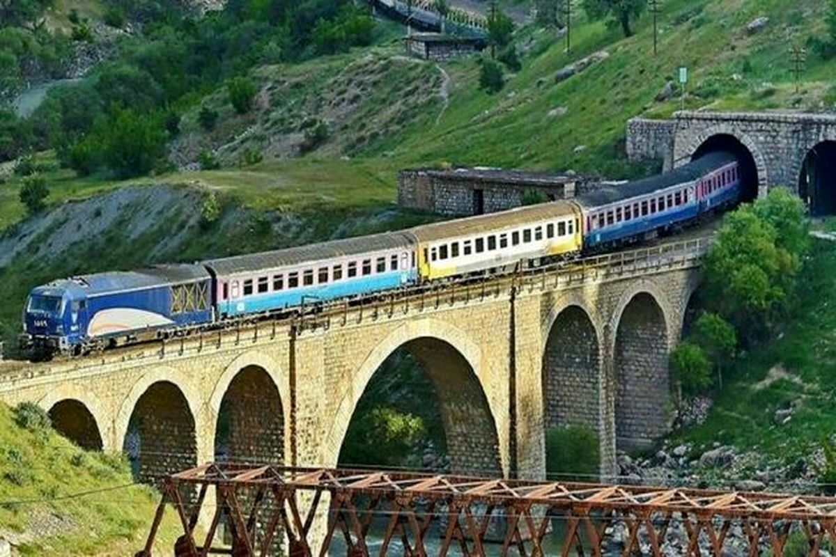 «راه‌آهن» اولین میراث صنعتی ثبت شده ایران شد