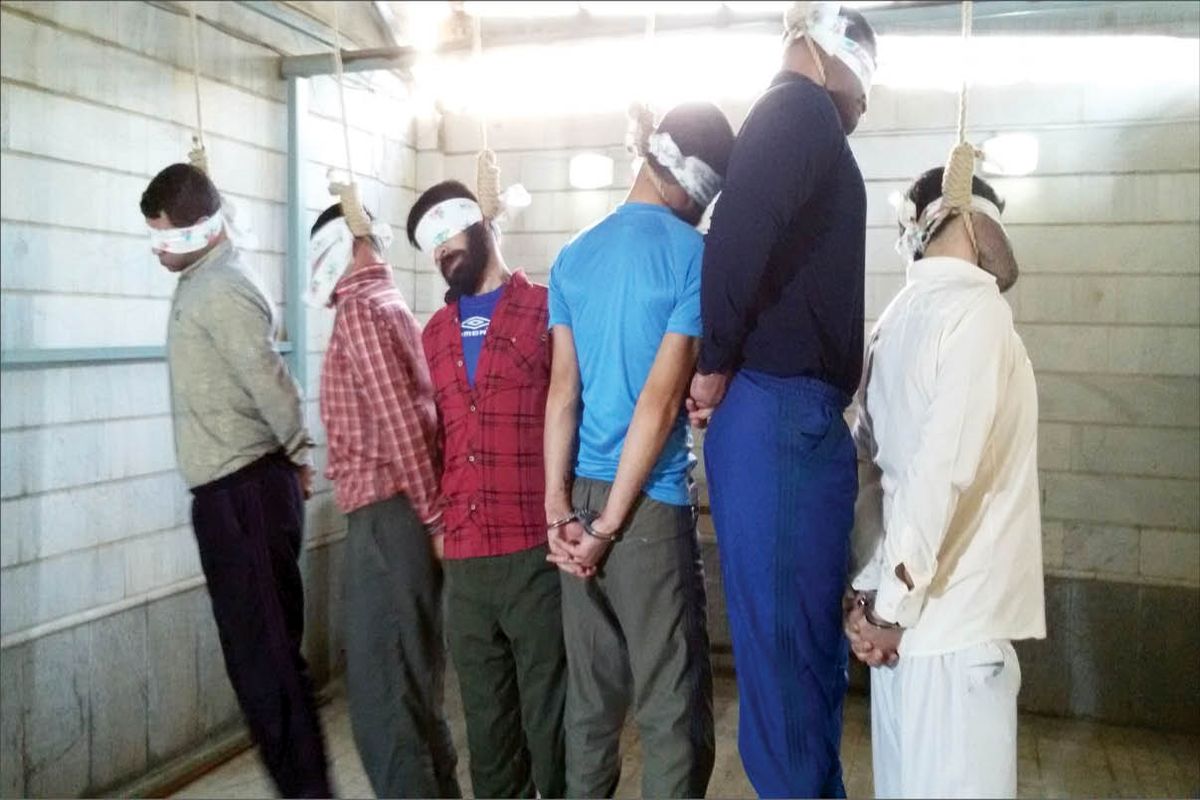 حرف‌های تکان‌دهنده ۶ جوان محکوم به اعدام پای چوبه دار