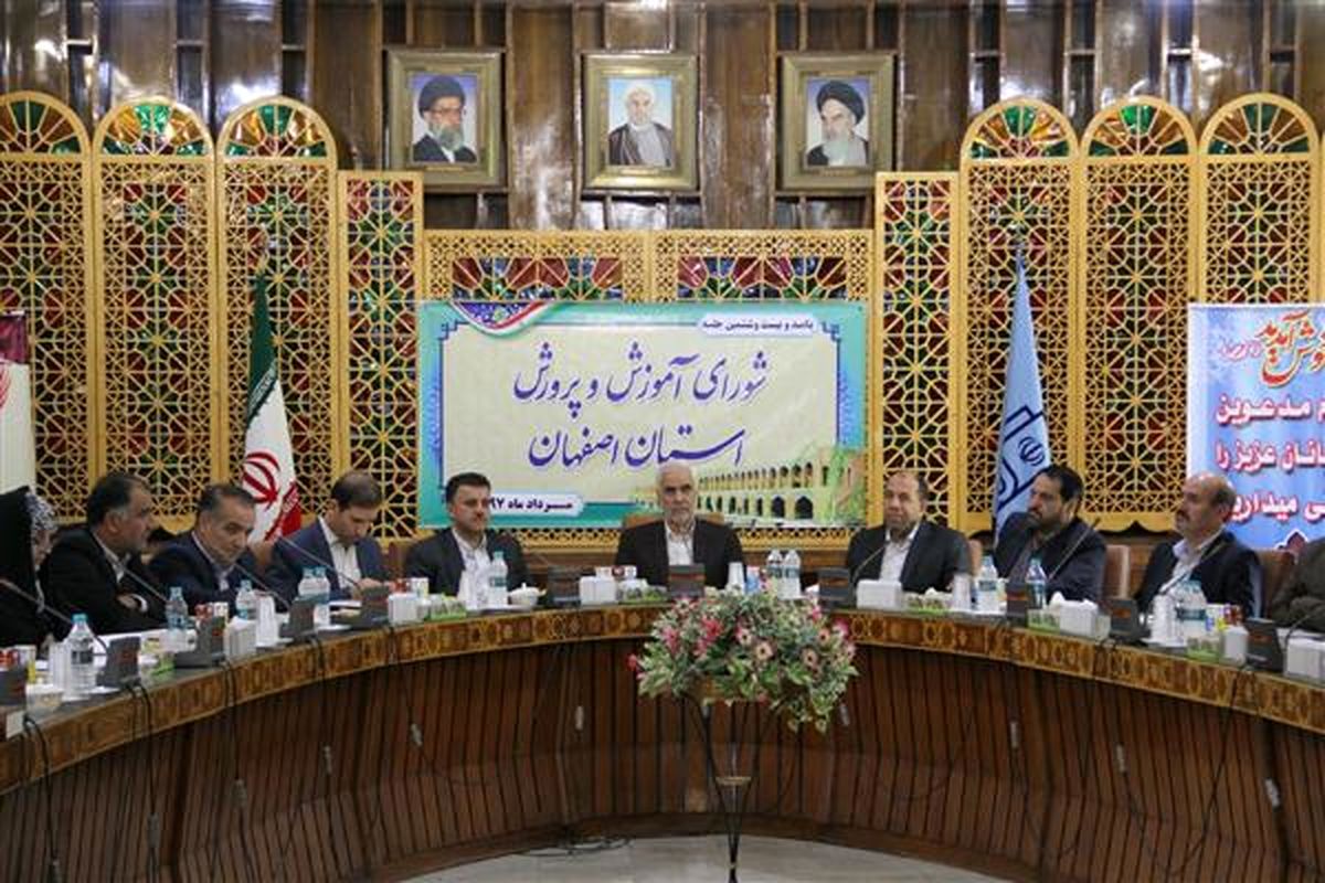 به منابع داخلی استان تکیه می‌کنیم