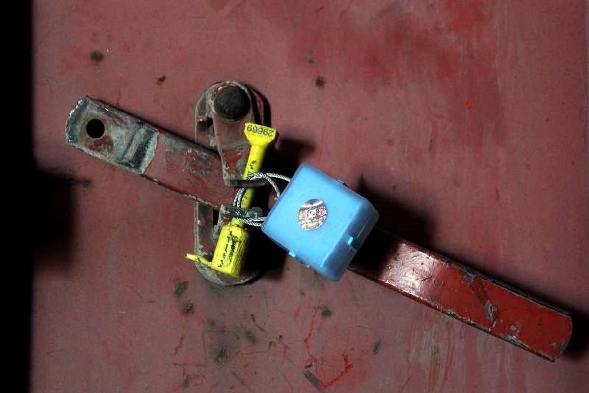 ۱۸۲ واحد صنفی متخلف در لنگرود پلمپ شدند