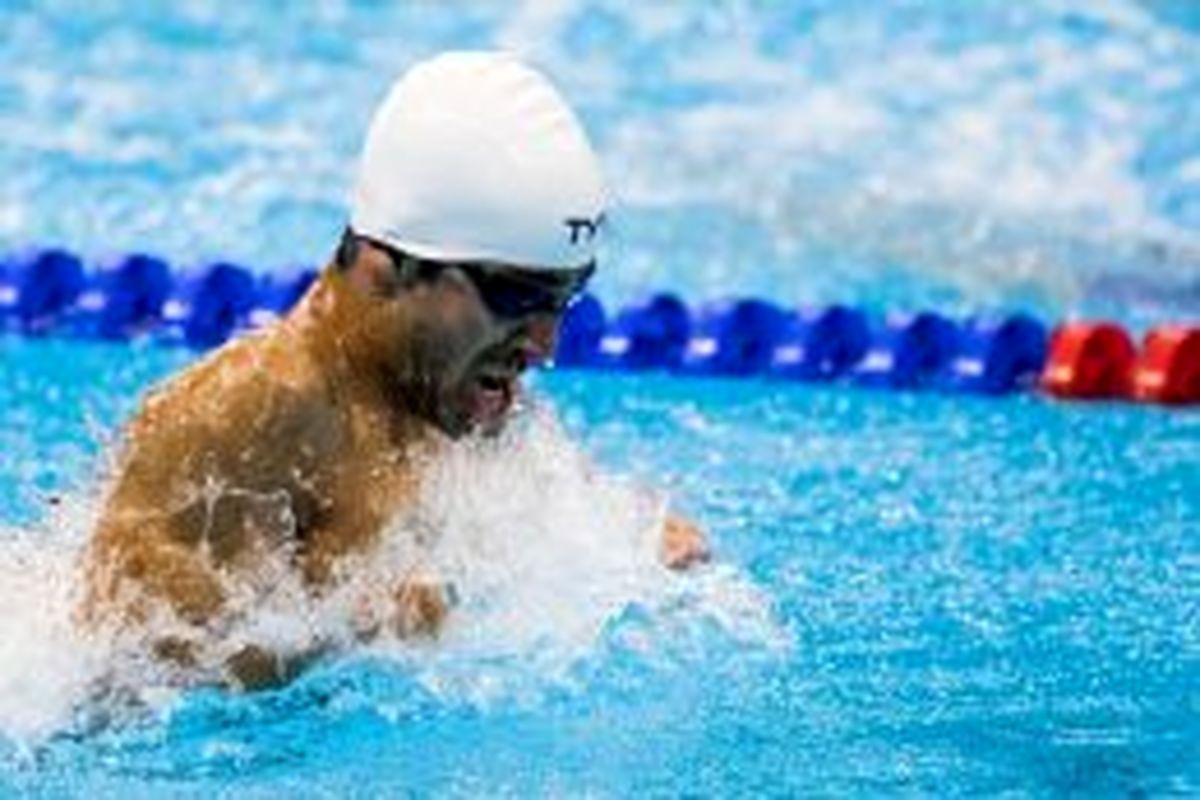 برای طلای جاکارتا شنا می کنم