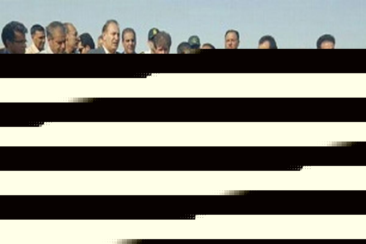 کلنگ احداث سالن ورزشی چند منظوره بخش هینی منبی بر زمین زده شد