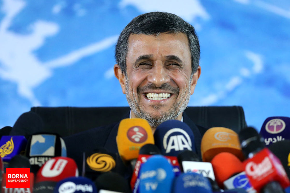 کار احمدی نژاد به اردوکشی خیابانی رسید!