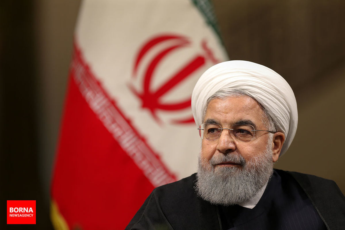 روحانی با استعفای شریعتمداری از وزارت صمت موافقت کرد