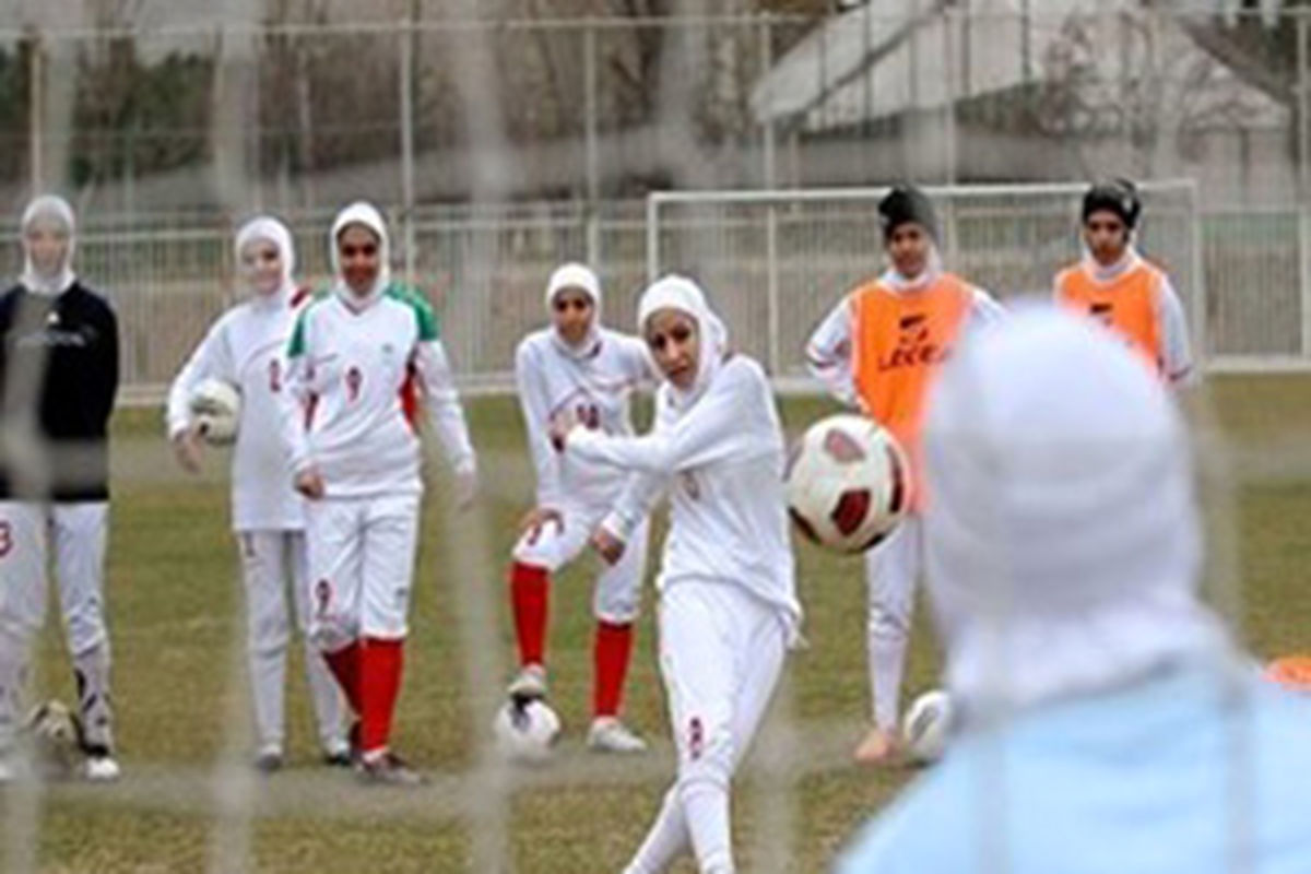 سه بانوی فوتبالیست اصفهانی عازم مسابقات آسیایی المپیک ۲۰۲۰ شدند