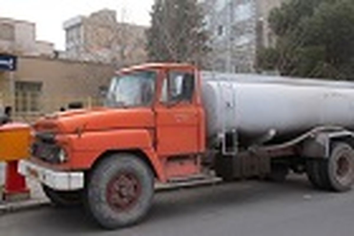 توقیف کامیون با بیش از ۷ هزار لیتر گازوئیل قاچاق