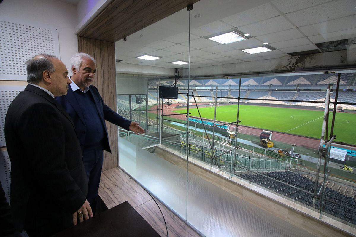 سلطانی‌فر از مراحل آماده‌سازی ورزشگاه آزادی بازدید کرد