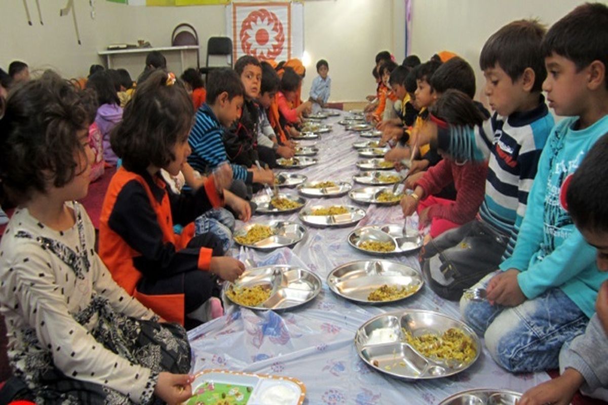 توجه به تغذیه کودکان روستایی با اجرای طرح یک وعده غذای گرم