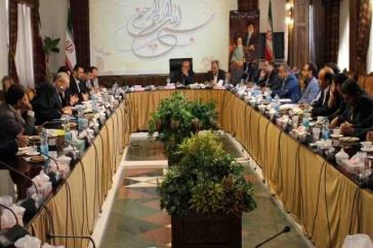اولین جلسه کمیسیون مبارزه با قاچاق کالا و ارز در فرمانداری تهران برگزار شد