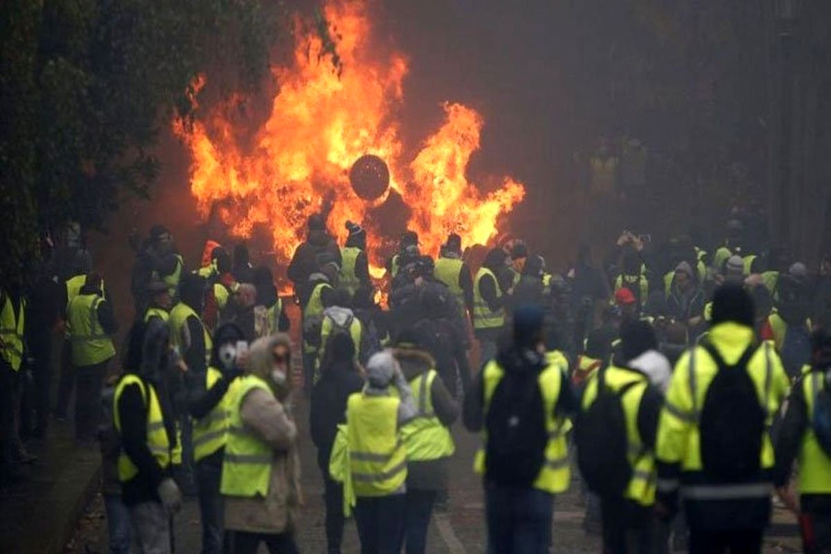 خرید و فروش جلیقه زرد در مصر ممنوع شد!
