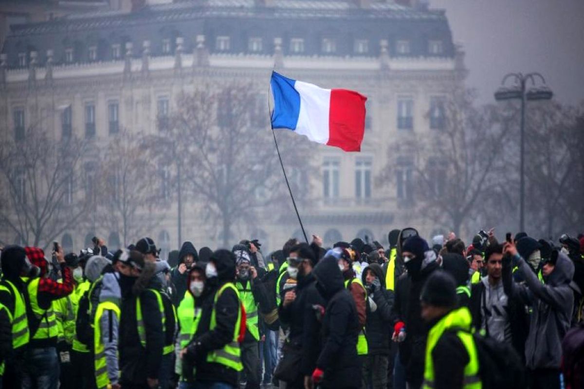 بررسی جنبش جلیقه زردها در فرانسه