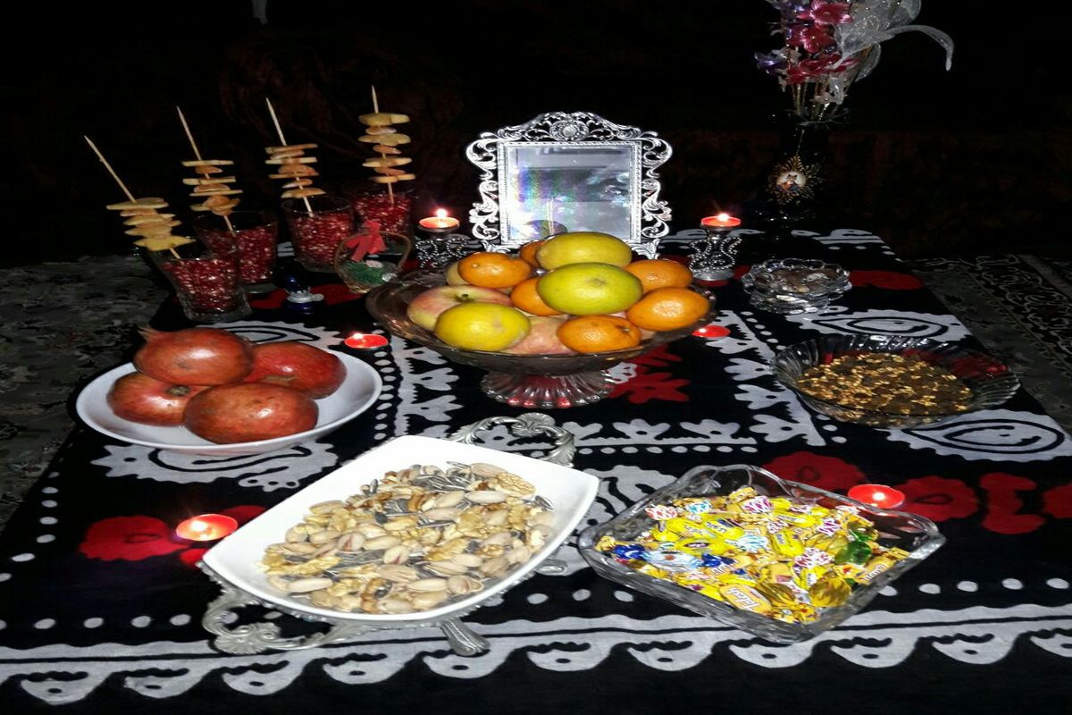 نگاهی به آیین 