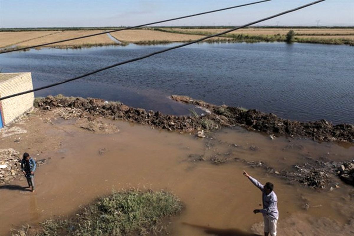 فدایی : ۱۰  هزار نفر در روستاهای شوشتر در خطر سیلاب