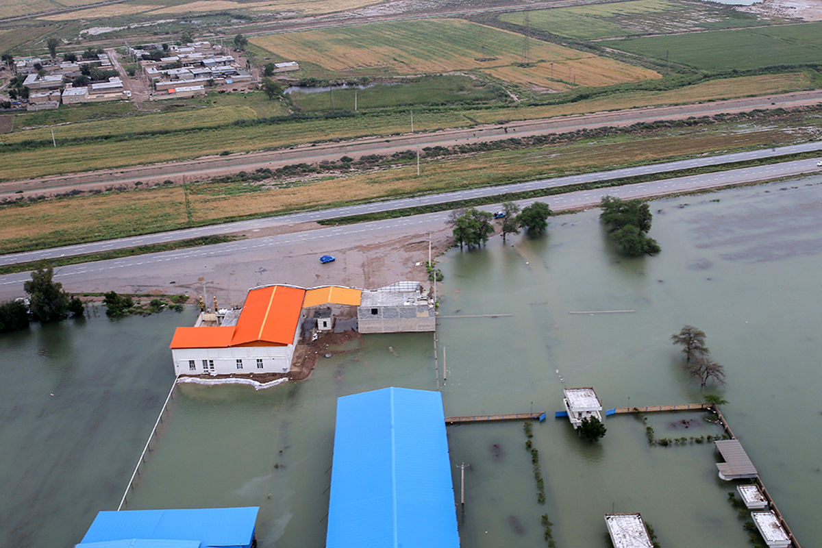 جمع آوری کمک های مردمی به سیل زدگان استان های لرستان و خوزستان