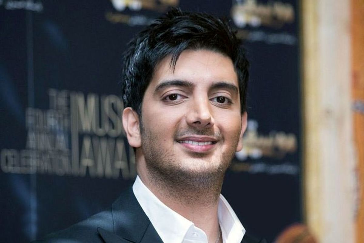 دنیای موسیقایی فرزاد فرزین