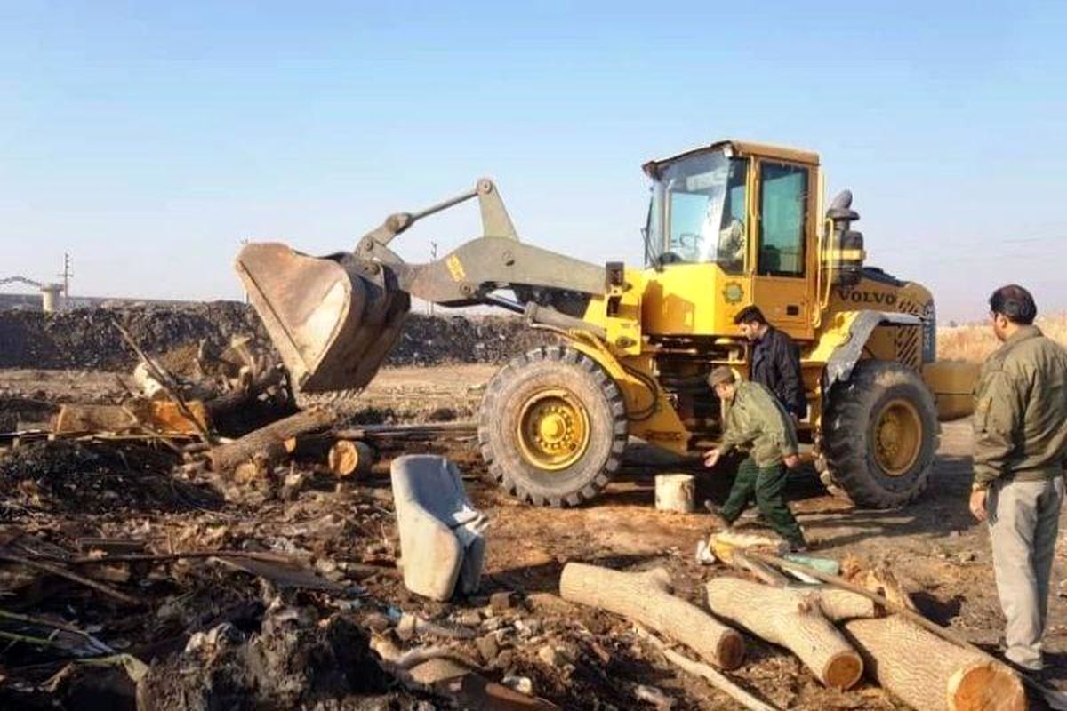 ۶۰ کوره زغال‌گیری غیرمجاز در کهریزک تخریب شد