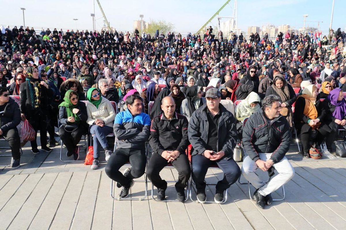 همایش پیاده‌روی خانوادگی شهروندان تهرانی برگزار شد