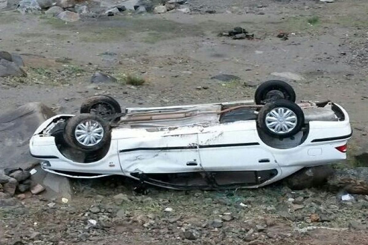 ۵ مصدوم در حادثه واژگونی دو خودرو جاده آبادان- ماهشهر