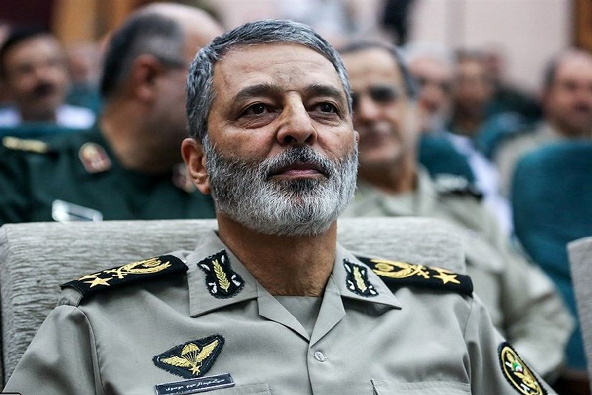 واکنش فرمانده ارتش به سخنان ترامپ درباره زدن ۵۲ هدف در ایران