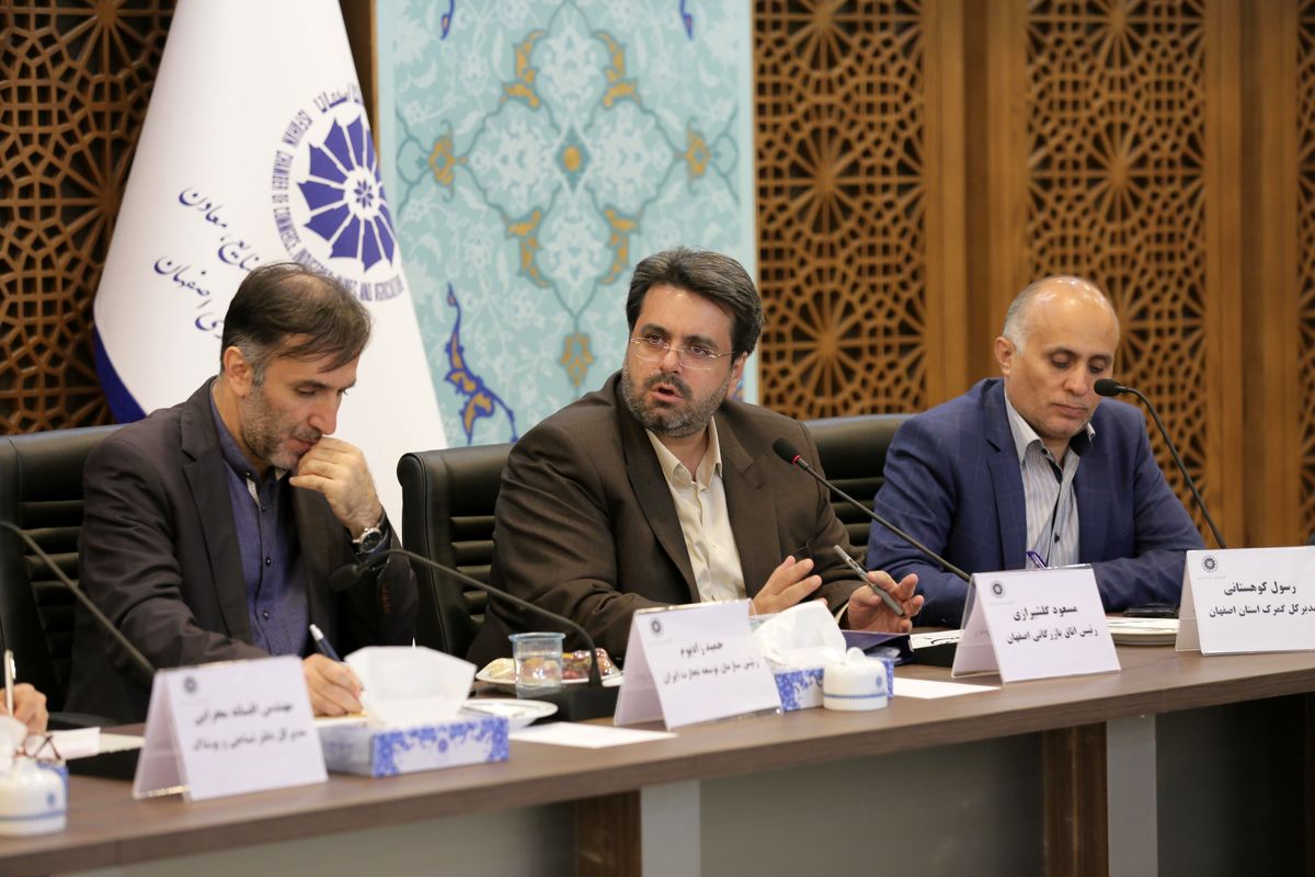 توسعه صادرات غیرنفتی راهکار عبور از تحریم است/ برگزاری همایش فرصت های تجاری پیوستن ایران به اوراسیا