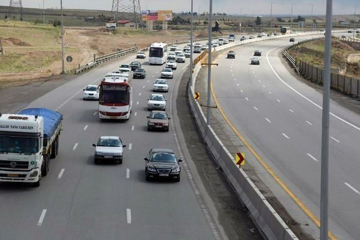 قدردانی رئیس شورای شهر تبریز از همکاری شهروندان در کاهش آلودگی هوا/ کاهش تردد خودروها در شهر