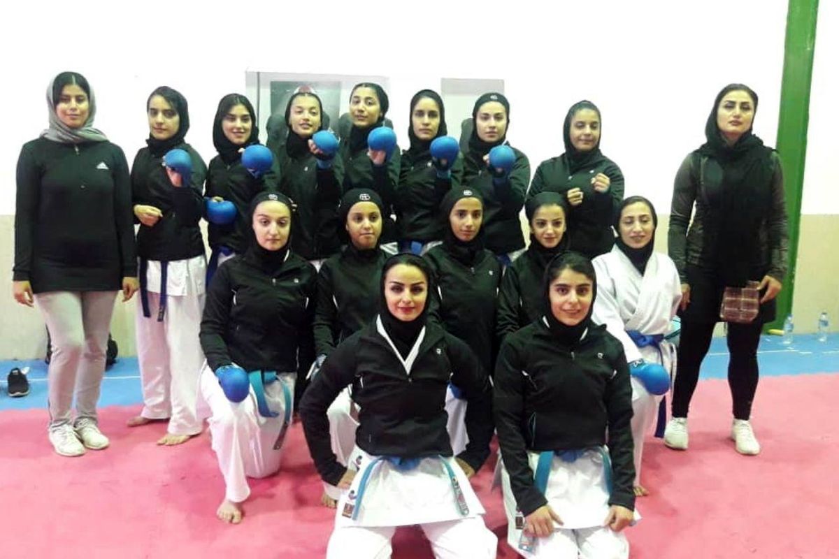 بانوان کاراته کای کردستانی صدرنشین گروه سوم شدند