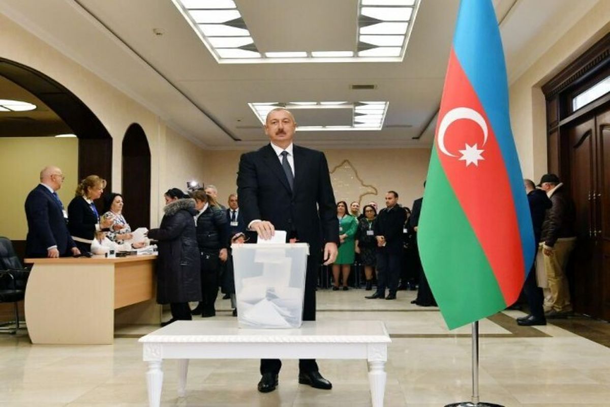 برگزاری انتخابات زودرس در آذربایجان