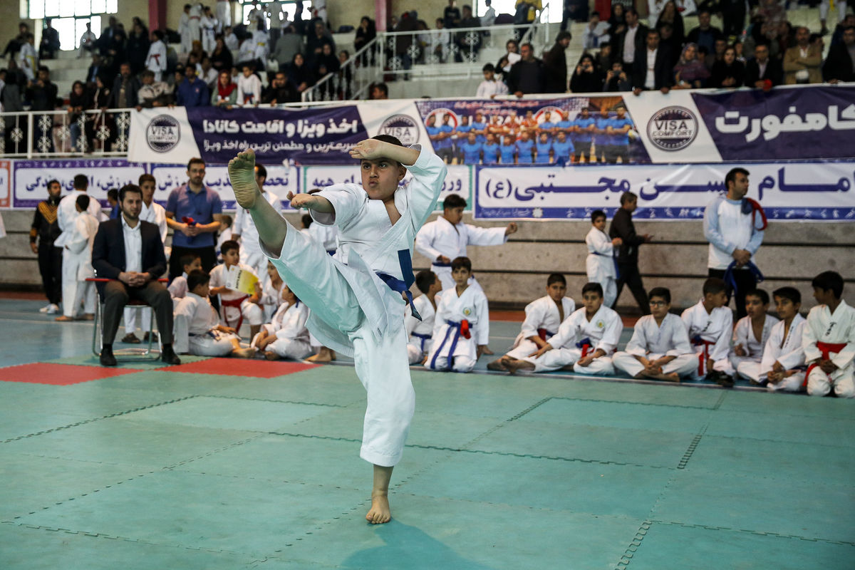 قهرمانی مشهد در رقابت‌های بین‌المللی کاراته