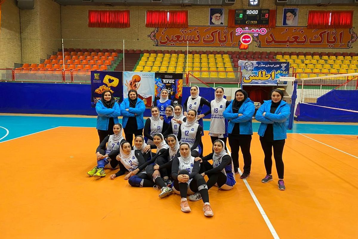برد دختران والیبالیست شهرداری در بازی خارج از خانه