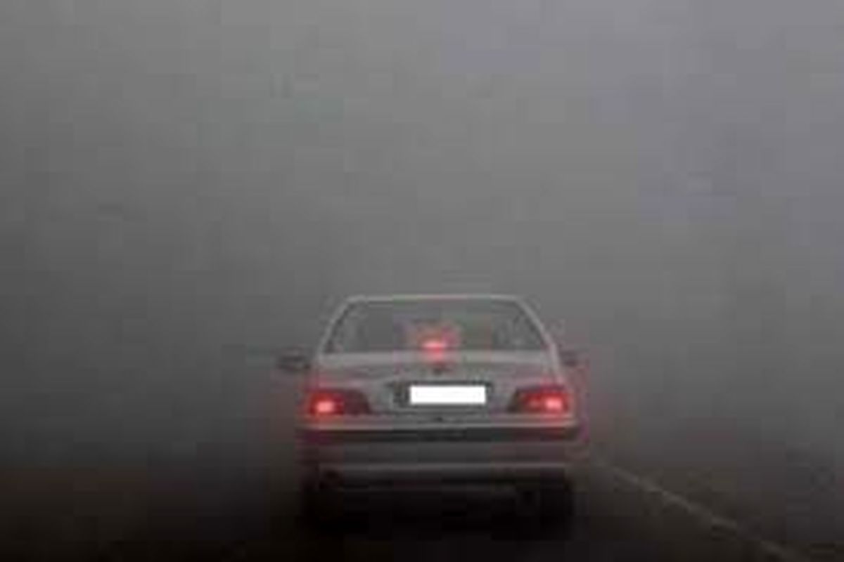 مه گرفتگی شدید در محورهای مواصلاتی مهران و دهلران/رانندگان مراقب باشند